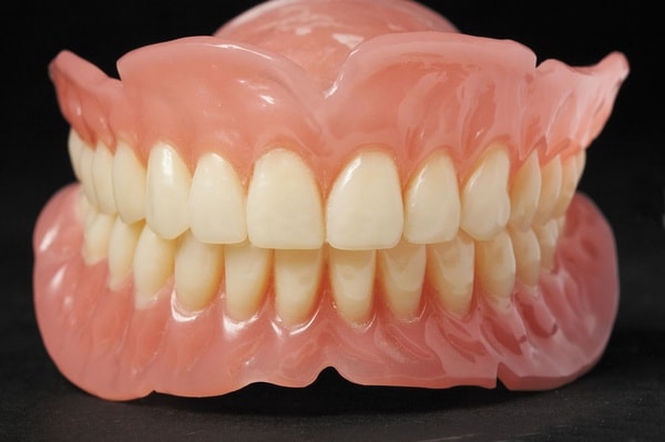 замещение дефектов зубных рядов